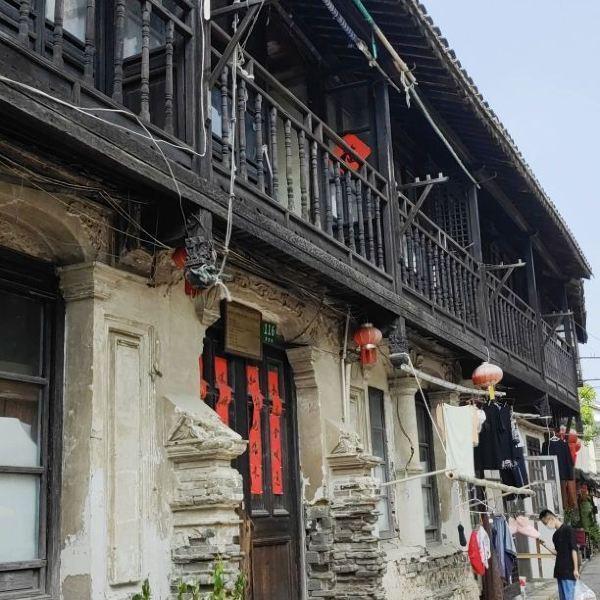 男朋友被刑拘了但是他有老婆能不能见面？